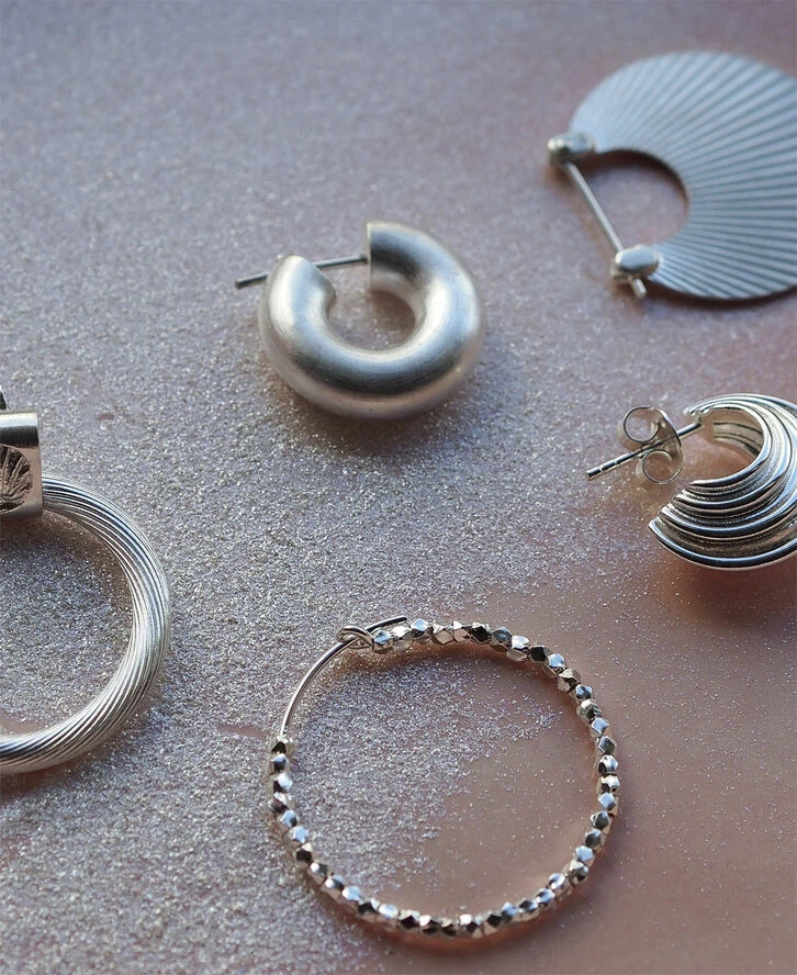 Jane Kønig Small Bead Creole, Sterling Silver 223 - Billede 3