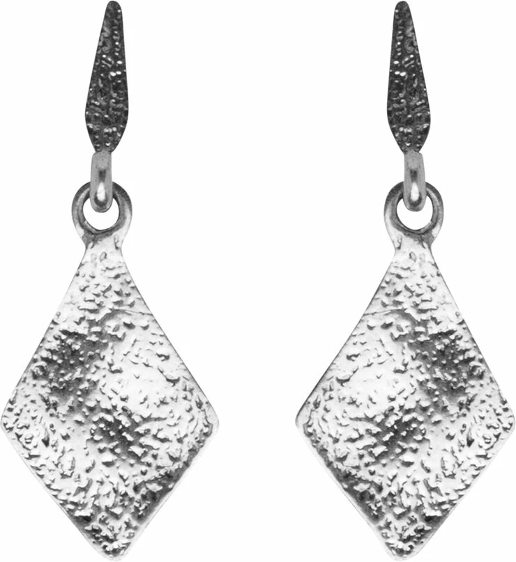 Hultquist Ørestikker Med Rhombus Vedhæng. Mål: 3 X 1.2 Cm. Sølv