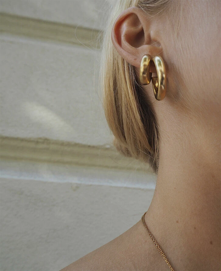 Jane Kønig Chunky Hoop, Gold-plated Sterling Silver 221 - Billede 4